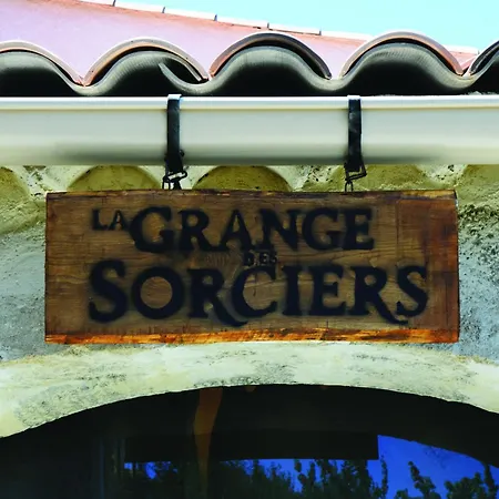 Prázdninový dům La Grange Des Sorciers Escape Game Et Cinema Saint-Jean-de-Fos
